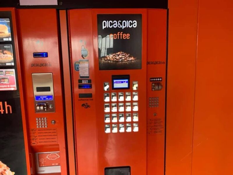 Máquina Vending y esclava, Café y Gourmet